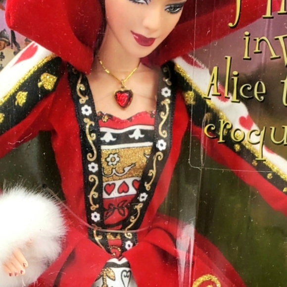 2007 ALICE IN WONDERLAND THE QUEEN OF HEARTS - Picture 3 of 12